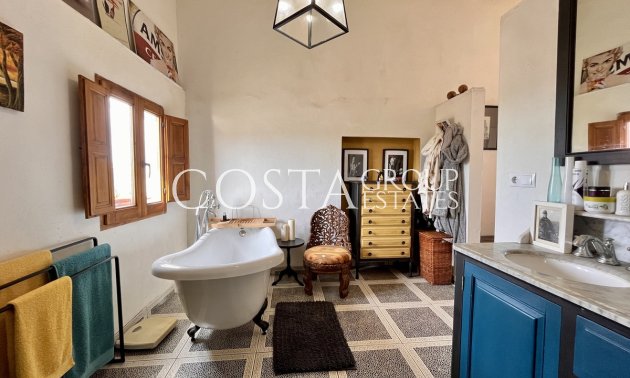 Herverkoop - Villa -
Dolores - Dolores Centro