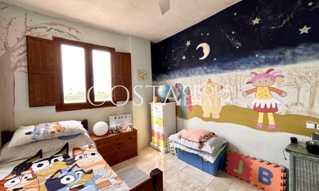 Herverkoop - Villa -
Dolores - Dolores Centro