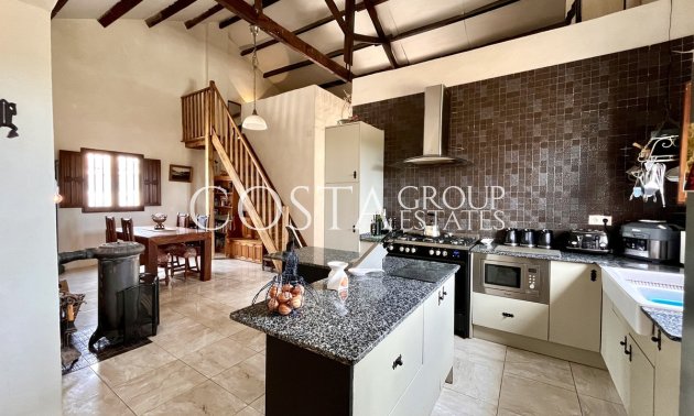 Herverkoop - Villa -
Dolores - Dolores Centro