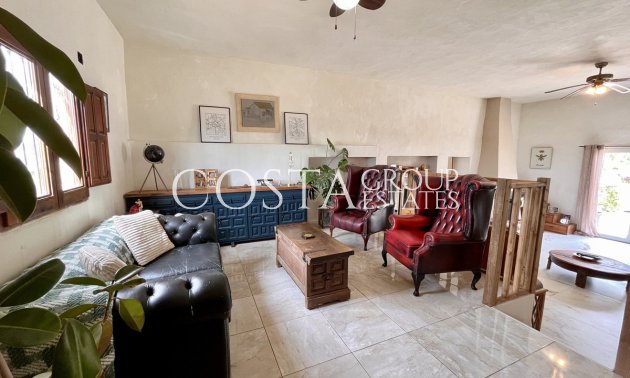 Herverkoop - Villa -
Dolores - Dolores Centro