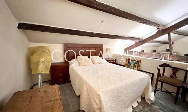 Herverkoop - Villa -
Dolores - Dolores Centro