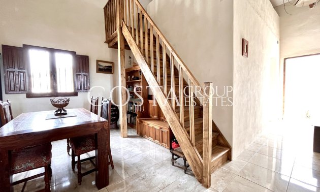 Herverkoop - Villa -
Dolores - Dolores Centro