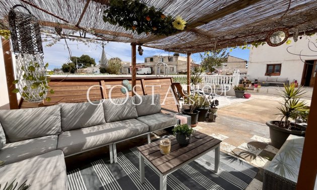 Herverkoop - Villa -
Dolores - Dolores Centro