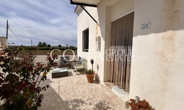 Herverkoop - Villa -
Dolores - Dolores Centro