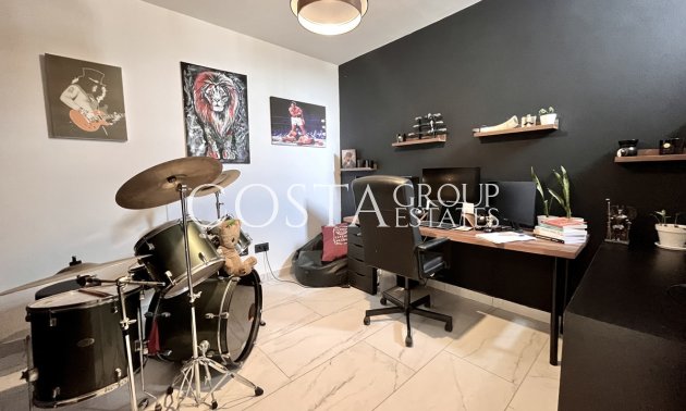 Wiederverkauf - Villa -
San Miguel de Salinas - San Miguel de Salinas Centro