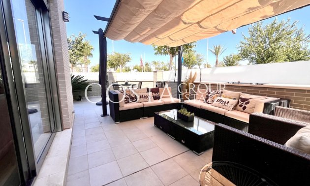 Odsprzedaż - Willa -
Pilar de la Horadada - Torre De La Horadada