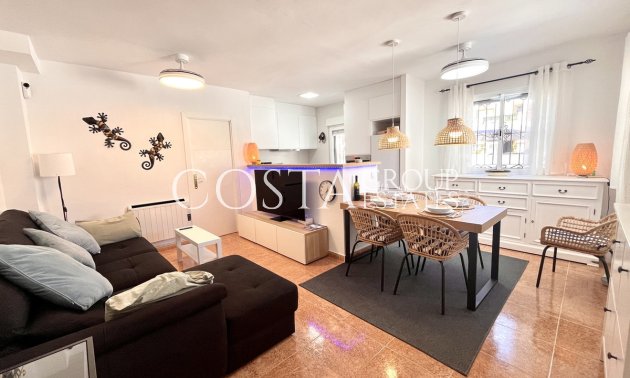 Resale - Apartments -
San Miguel de Salinas - San Miguel de Salinas Centro