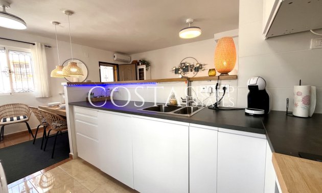 Resale - Apartments -
San Miguel de Salinas - San Miguel de Salinas Centro