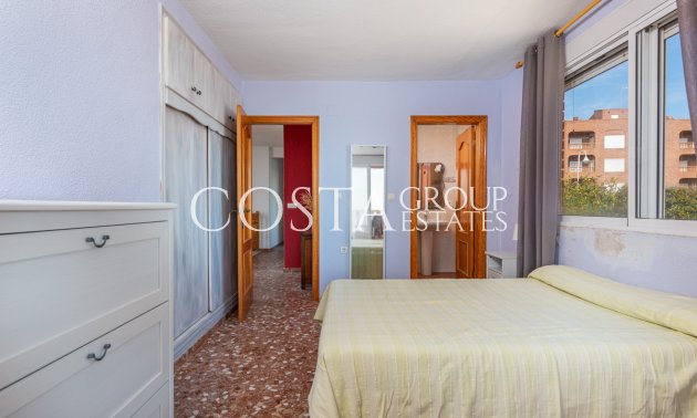 Resale - Villa -
Guardamar del Segura - Guardamar del Segura Centro