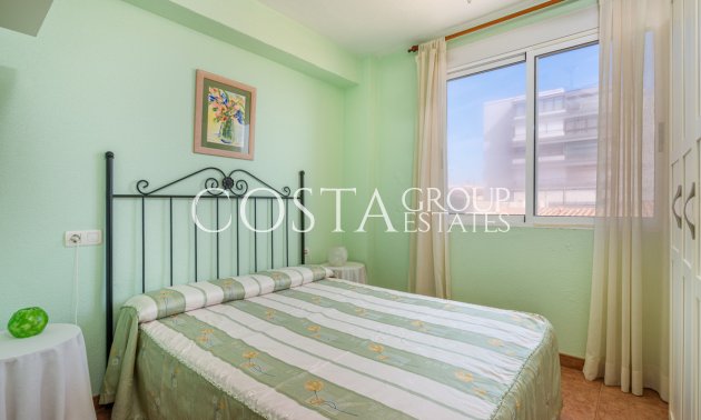 Resale - Villa -
Guardamar del Segura - Guardamar del Segura Centro