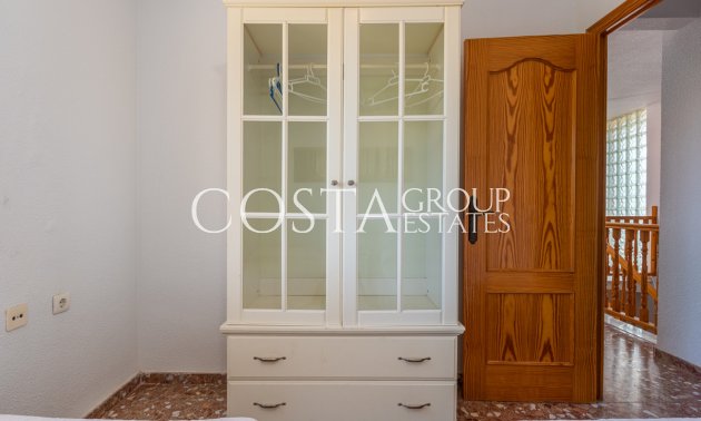 Resale - Villa -
Guardamar del Segura - Guardamar del Segura Centro