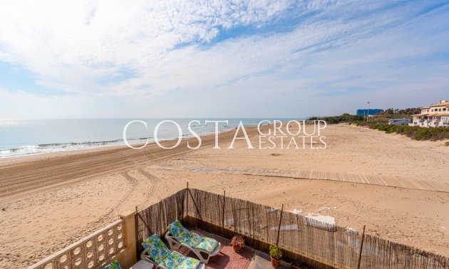 Resale - Villa -
Guardamar del Segura - Guardamar del Segura Centro