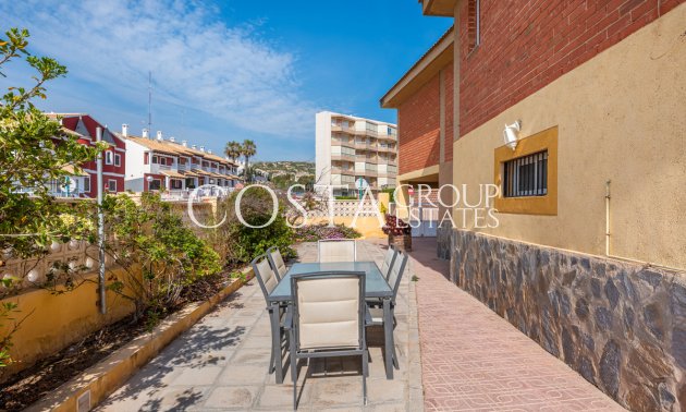 Resale - Villa -
Guardamar del Segura - Guardamar del Segura Centro