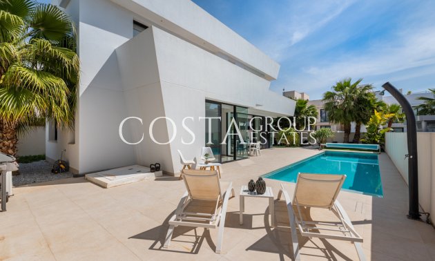 Resale - Villa -
Rojales - Ciudad Quesada