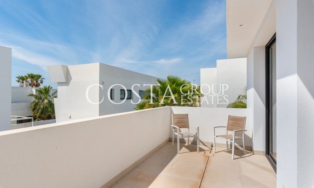 Resale - Villa -
Rojales - Ciudad Quesada