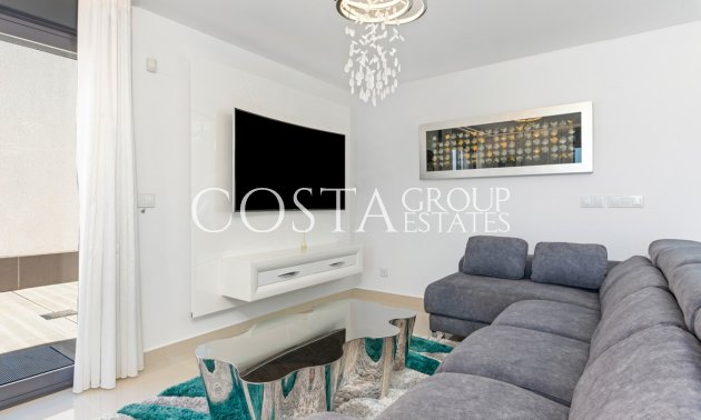 Wiederverkauf - Villa -
San Miguel de Salinas - San Miguel de Salinas Centro