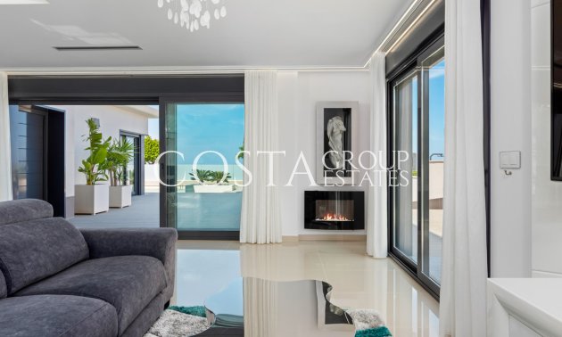 Wiederverkauf - Villa -
San Miguel de Salinas - San Miguel de Salinas Centro