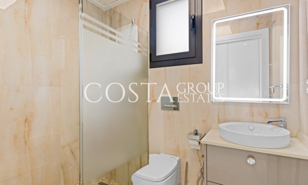 Wiederverkauf - Villa -
San Miguel de Salinas - San Miguel de Salinas Centro