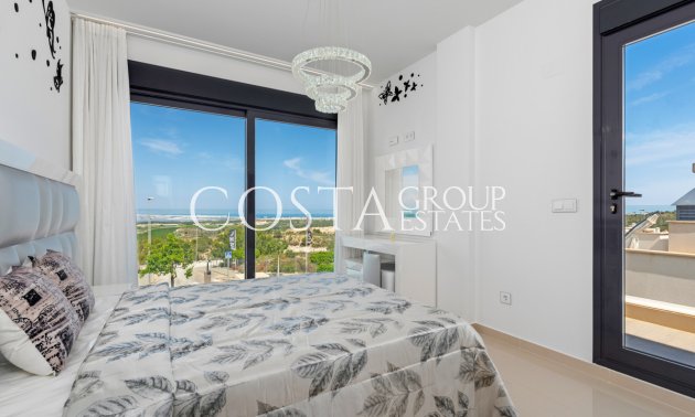 Wiederverkauf - Villa -
San Miguel de Salinas - San Miguel de Salinas Centro