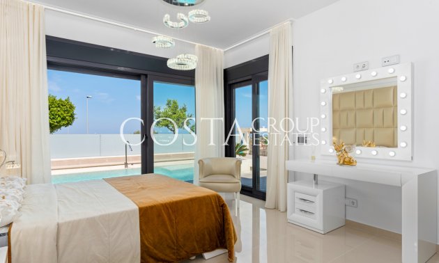 Wiederverkauf - Villa -
San Miguel de Salinas - San Miguel de Salinas Centro