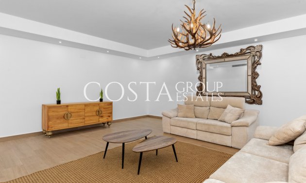 Wiederverkauf - Villa -
San Miguel de Salinas - San Miguel de Salinas Centro