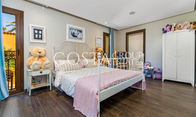 Resale - Villa -
Rojales - Ciudad Quesada