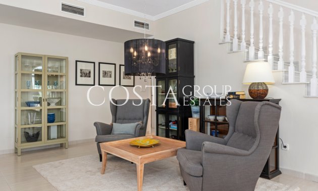 Resale - Villa -
Rojales - Ciudad Quesada