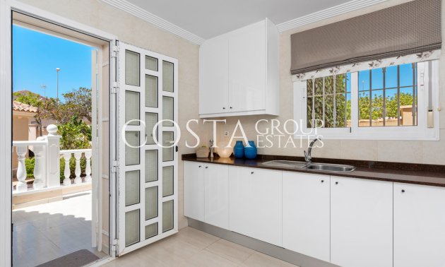 Resale - Villa -
Rojales - Ciudad Quesada