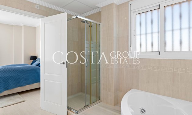 Resale - Villa -
Rojales - Ciudad Quesada