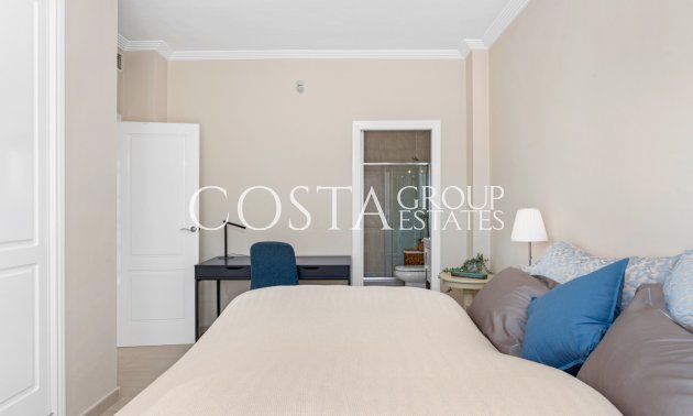 Resale - Villa -
Rojales - Ciudad Quesada