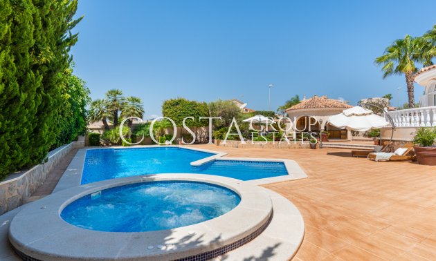 Resale - Villa -
Rojales - Ciudad Quesada