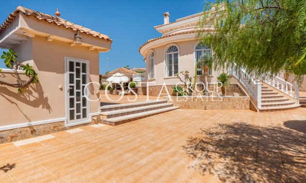 Resale - Villa -
Rojales - Ciudad Quesada