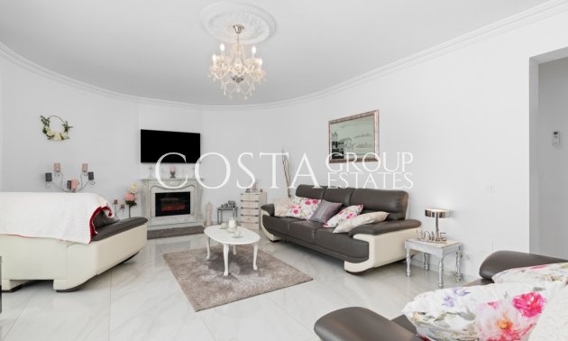 Resale - Villa -
Rojales - Ciudad Quesada