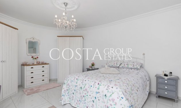 Resale - Villa -
Rojales - Ciudad Quesada