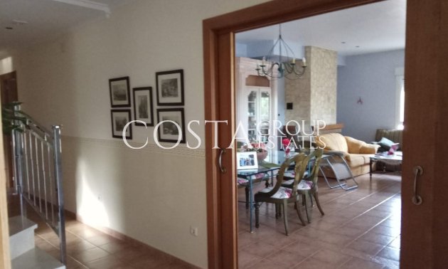 Wiederverkauf - Villa -
Yecla - Yecla Centro