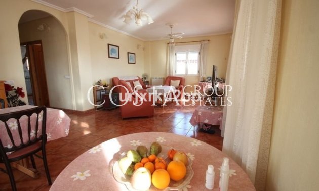 Wiederverkauf - Villa -
Torrevieja - Aguas Nuevas