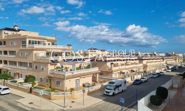 Herverkoop - Villa -
Orihuela Costa - Los Dolses
