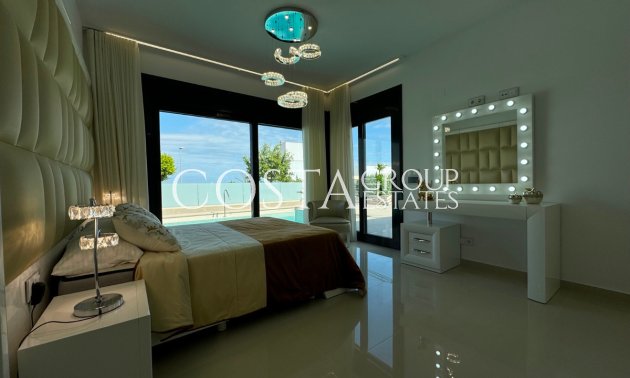 Revente - Villa -
San Miguel de Salinas - San Miguel de Salinas Centro