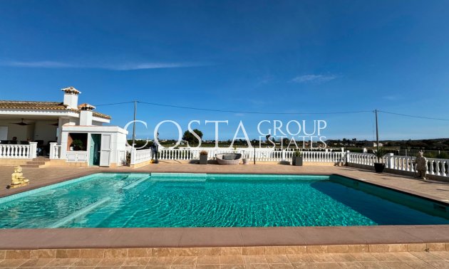 Herverkoop - Villa -
Rojales - Rojales Centro