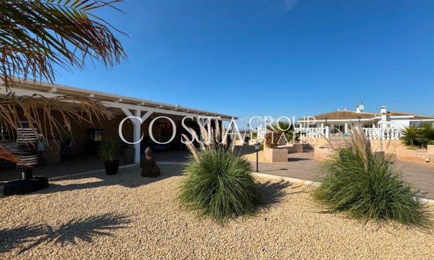 Herverkoop - Villa -
Rojales - Rojales Centro