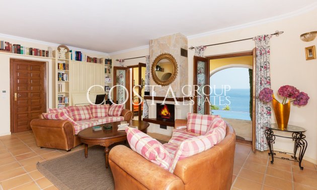 Resale - Villa -
Benitachell - Cumbre Del Sol