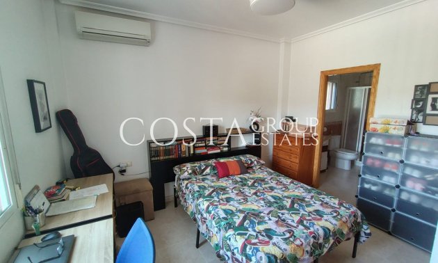 Revente - Villa -
Bigastro