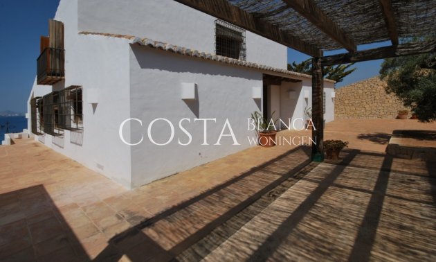 Odsprzedaż - Willa -
Moraira - Benimeit