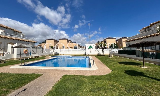 Herverkoop - Huis -
Orihuela Costa - La Florida