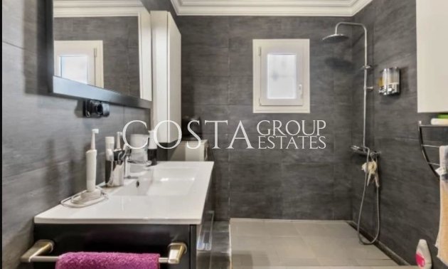 Herverkoop - Huis -
Torrevieja