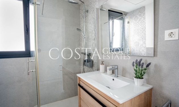 Herverkoop - Villa -
San Fulgencio - La Marina