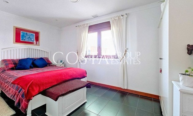 Wiederverkauf - Villa -
Pinoso - Pinoso Centro