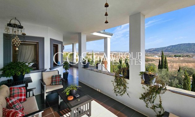 Wiederverkauf - Villa -
Pinoso - Pinoso Centro