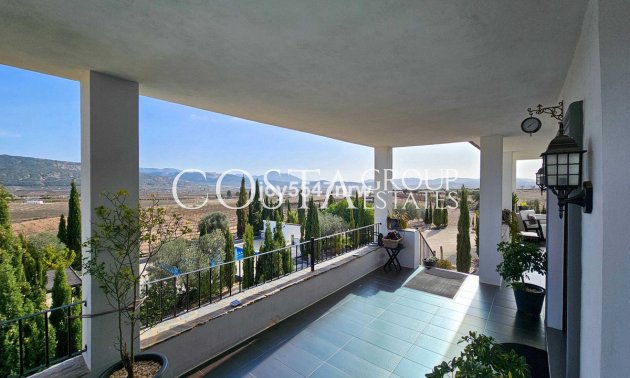 Wiederverkauf - Villa -
Pinoso - Pinoso Centro