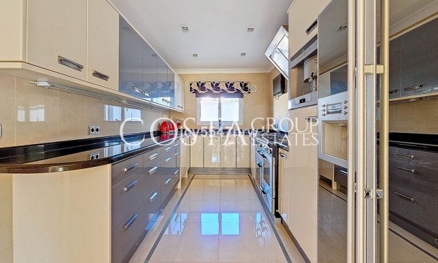 Herverkoop - Villa -
Teulada - Moraira